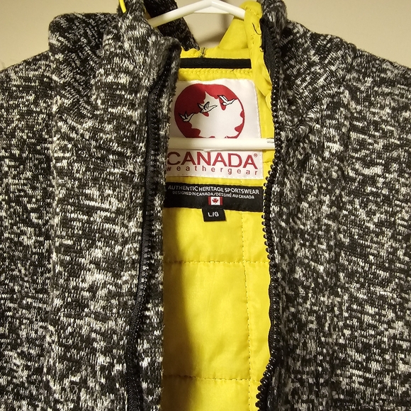 Canada Weather Gear Black/Yellow Hooded Zip-Up Lightweight Jacket - Picture 11 of 15